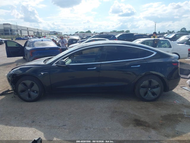 45381558 :رقم المزاد ، 5YJ3E1EA4KF317855 vin ، 2019 Tesla Model 3 Long Range/mid Range/standard Range/standard Range Plus مزاد بيع