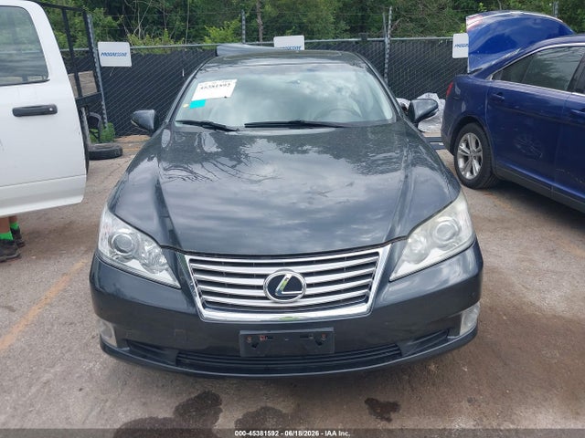 45381592 :رقم المزاد ، JTHBK1EG2B2457848 vin ، 2011 Lexus Es 350 مزاد بيع