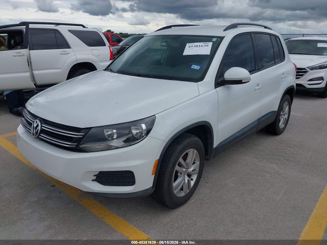 Aukcja sprzedaży 2015 Volkswagen Tiguan S, vin: WVGBV7AX4FW585617, numer aukcji: 45381639