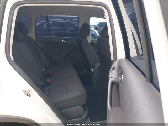 Aukcja sprzedaży 2015 Volkswagen Tiguan S, vin: WVGBV7AX4FW585617, numer aukcji: 45381639