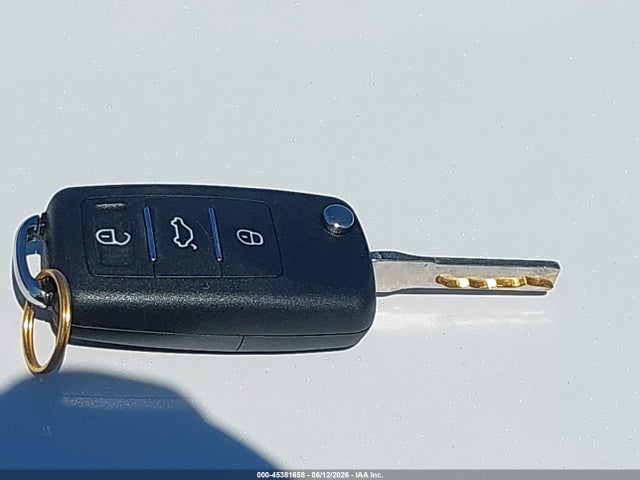 2012 Volkswagen Jetta 2.0l S მანქანა იყიდება აუქციონზე, vin: 3VW2K7AJ2CM397793, აუქციონის ნომერი: 45381658