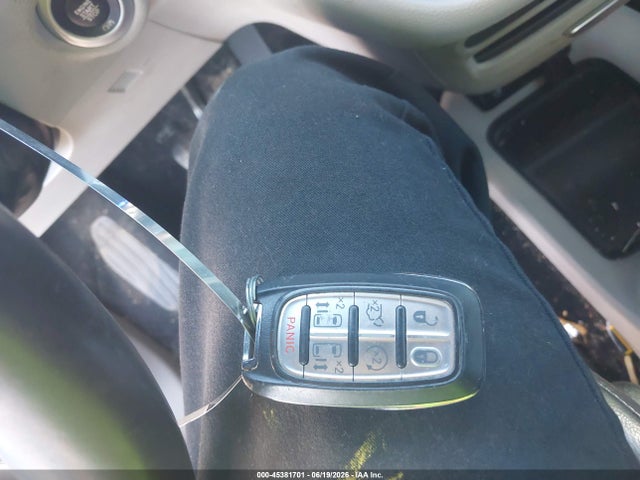 45381701 :رقم المزاد ، 2C4RC1BG6JR174712 vin ، 2018 Chrysler Pacifica Touring L مزاد بيع