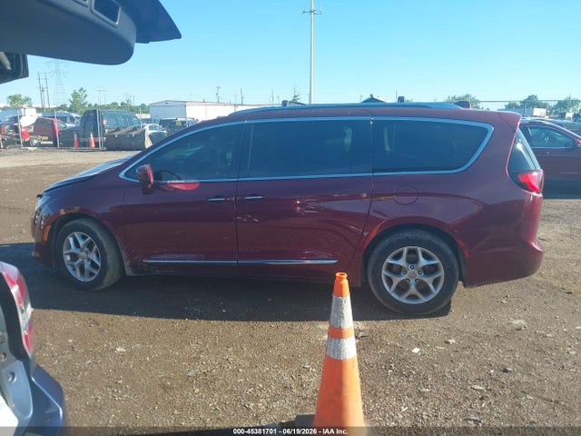 45381701 :رقم المزاد ، 2C4RC1BG6JR174712 vin ، 2018 Chrysler Pacifica Touring L مزاد بيع