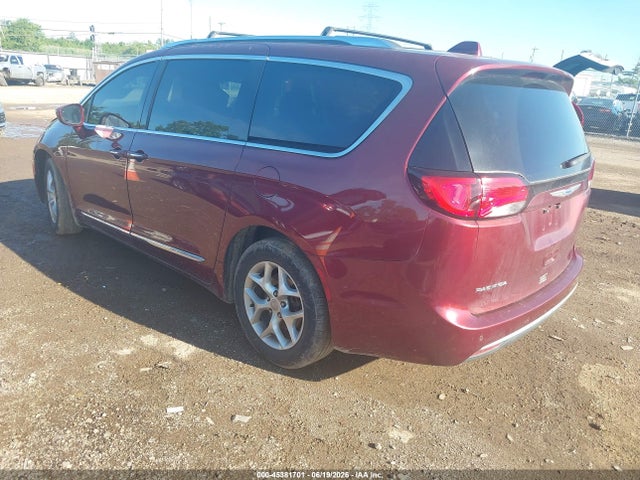 45381701 :رقم المزاد ، 2C4RC1BG6JR174712 vin ، 2018 Chrysler Pacifica Touring L مزاد بيع
