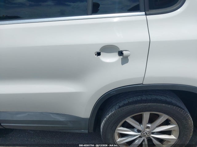 Aukcja sprzedaży 2017 Volkswagen Tiguan 2.0t/2.0t S, vin: WVGAV7AX8HK050604, numer aukcji: 45381704