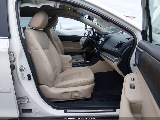 Продажа на аукционе авто 2017 Subaru Outback 2.5i Limited, vin: 4S4BSANC1H3269027, номер лота: 45381712