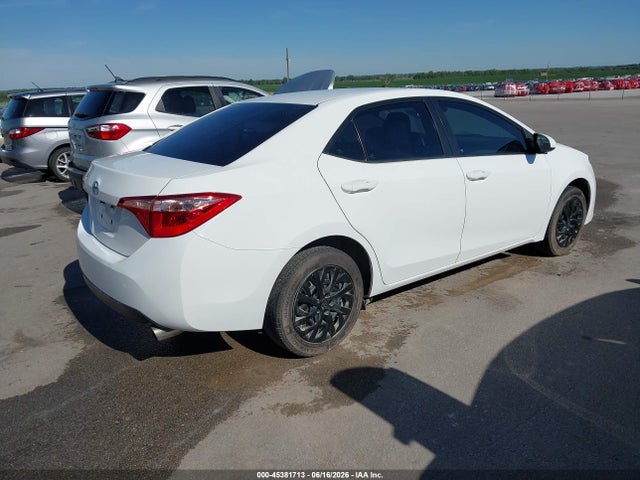 Toyota COROLLA LE 2017 5YFBURHE5HP624718 Image 4
