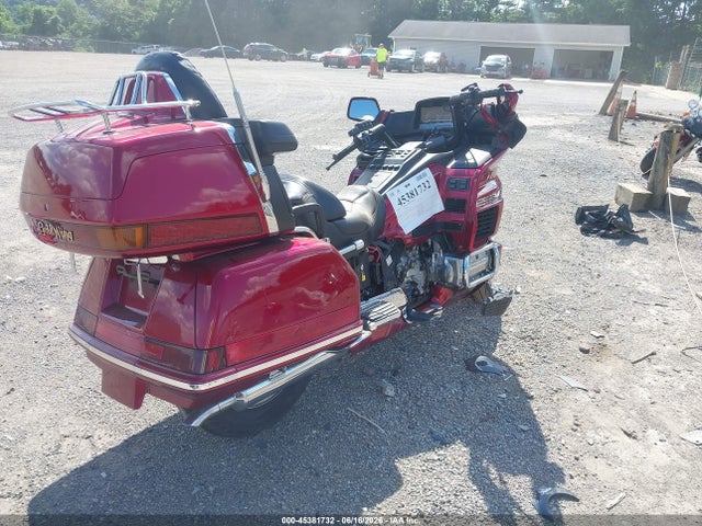 45381732 :رقم المزاد ، 1HFSC2209VA901836 vin ، 1997 Honda Gl1500 A/2 مزاد بيع