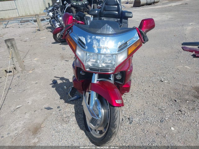 45381732 :رقم المزاد ، 1HFSC2209VA901836 vin ، 1997 Honda Gl1500 A/2 مزاد بيع