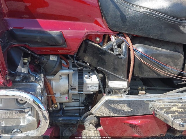 45381732 :رقم المزاد ، 1HFSC2209VA901836 vin ، 1997 Honda Gl1500 A/2 مزاد بيع