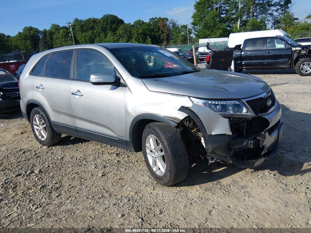 45381735 :رقم المزاد ، 5XYKTCA65FG641524 vin ، 2015 Kia Sorento Lx مزاد بيع