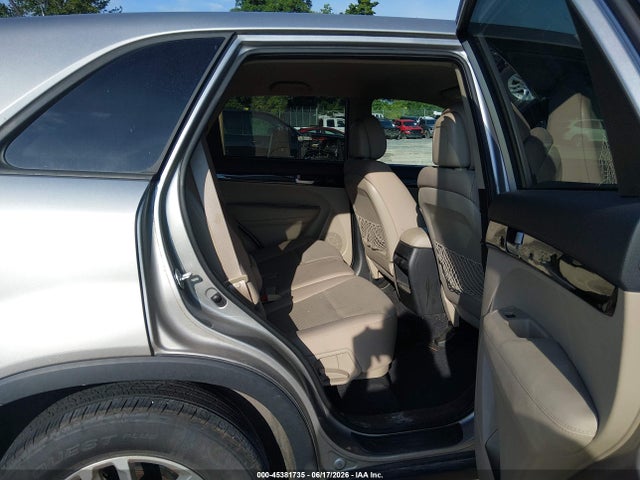 45381735 :رقم المزاد ، 5XYKTCA65FG641524 vin ، 2015 Kia Sorento Lx مزاد بيع