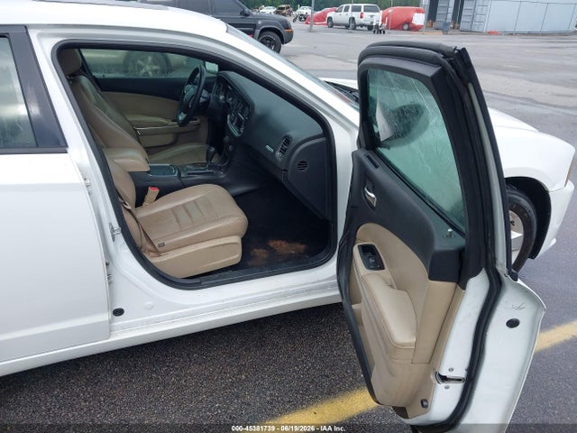 Auction sale of the 2014 Dodge Charger Se, vin: 2C3CDXBG0EH268543, lot number: 45381739