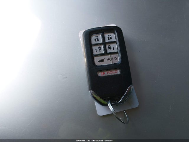 Продажа на аукционе авто 2015 Honda Odyssey Ex-l, vin: 5FNRL5H63FB020421, номер лота: 45381760