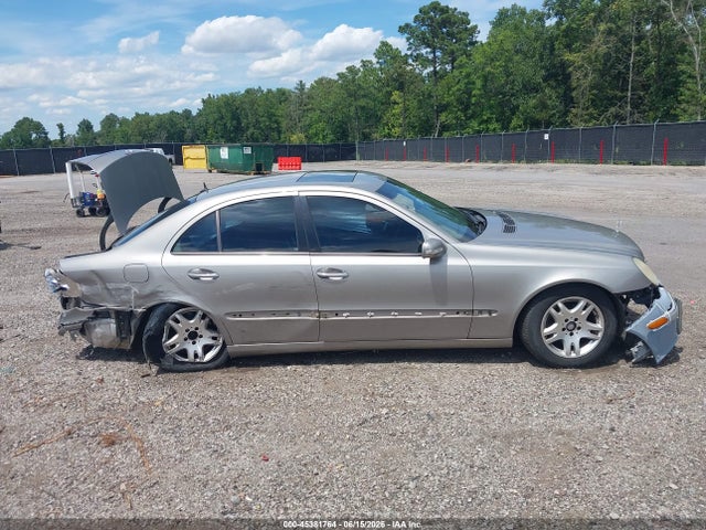 45381764 :رقم المزاد ، WDBUF65J75A611230 vin ، 2005 Mercedes-benz E 320 مزاد بيع