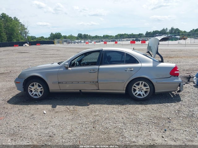 45381764 :رقم المزاد ، WDBUF65J75A611230 vin ، 2005 Mercedes-benz E 320 مزاد بيع