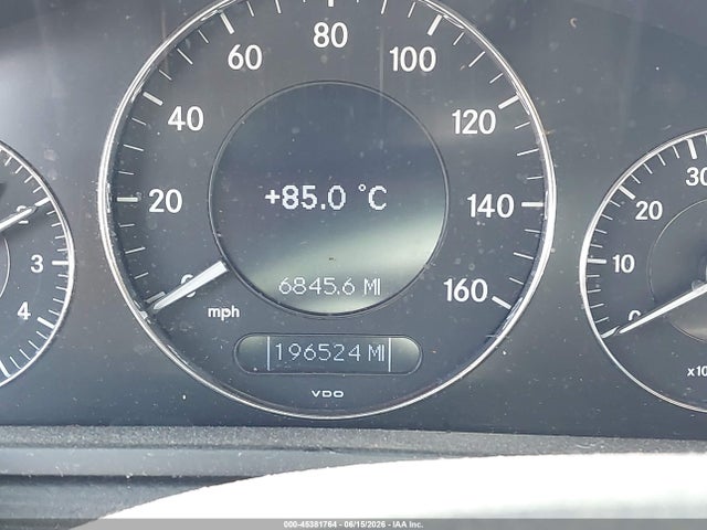 45381764 :رقم المزاد ، WDBUF65J75A611230 vin ، 2005 Mercedes-benz E 320 مزاد بيع