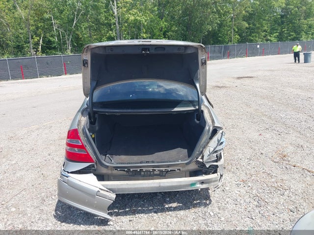 45381764 :رقم المزاد ، WDBUF65J75A611230 vin ، 2005 Mercedes-benz E 320 مزاد بيع