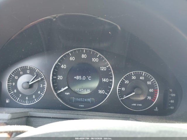 45381764 :رقم المزاد ، WDBUF65J75A611230 vin ، 2005 Mercedes-benz E 320 مزاد بيع
