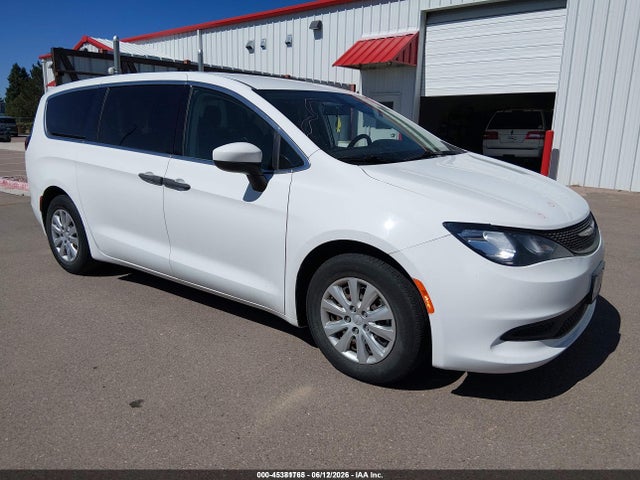 Chrysler Voyager L 2021 2C4RC1AG7MR558438 Image 1