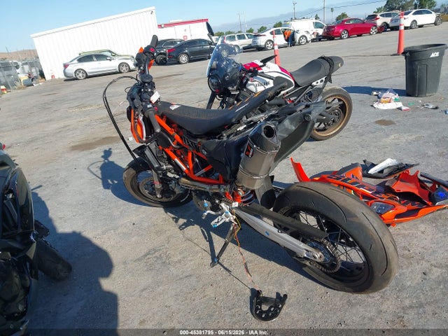 VBKLSV401RM766788 KTM 690 Smc R