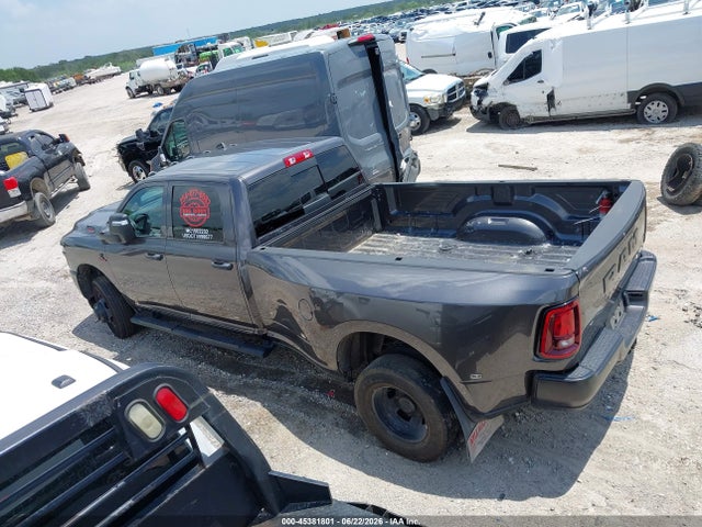 45381801 :رقم المزاد ، 3C63RRGL4SG509604 vin ، 2025 Ram 3500 Tradesman  4x4 8' Box مزاد بيع
