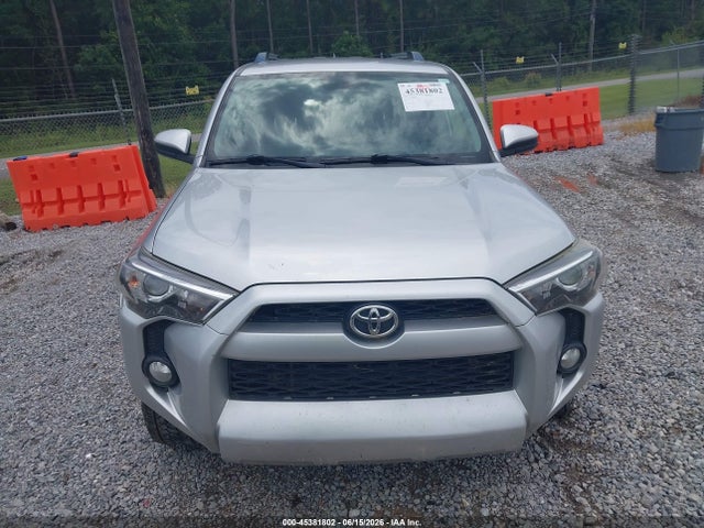 Toyota 4RUNNER SR5 2019 JTEBU5JR9K5637770 Image 12