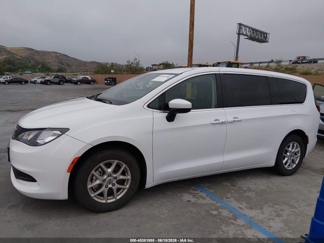 Chrysler Voyager Lx 2022 2C4RC1CG2NR127875 Image 15