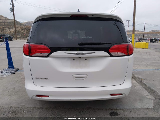 Chrysler Voyager Lx 2022 2C4RC1CG2NR127875 Image 17