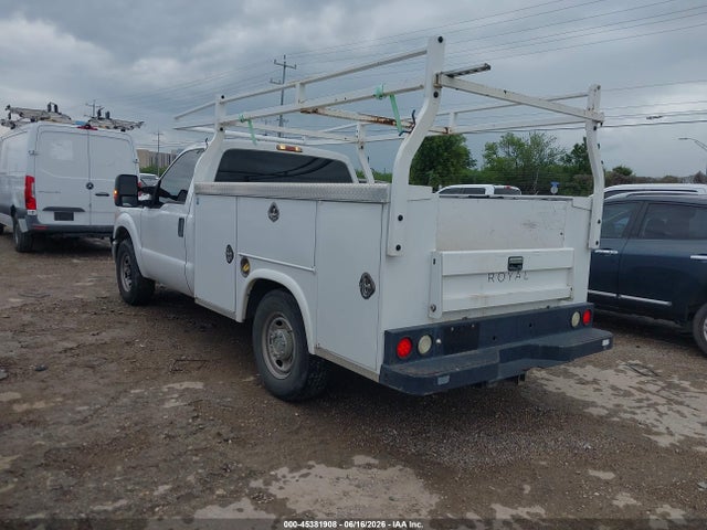 Ford F-250 Xl 2014 1FTBF2A61EEB11558 Image 3