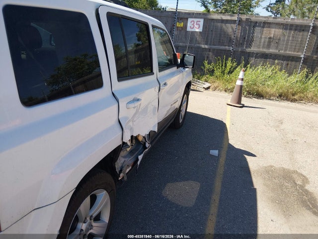 1C4NJRBB0ED751833 Jeep Patriot Sport