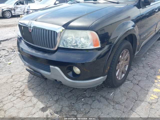 Продажа на аукционе авто 2004 Lincoln Navigator, vin: 5LMFU28R44LJ25948, номер лота: 45382009