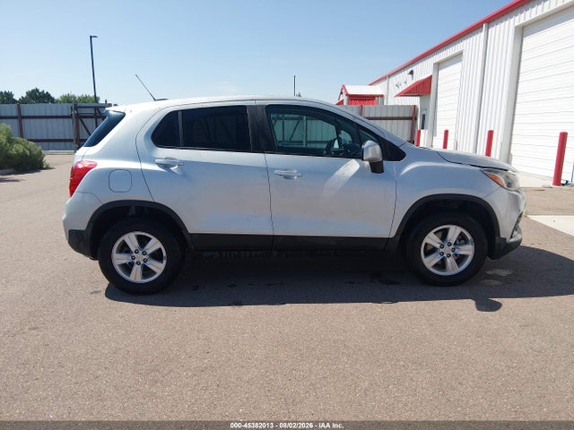 3GNCJNSB7HL252890 Chevrolet TRAX LS