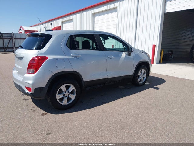 3GNCJNSB7HL252890 Chevrolet TRAX LS
