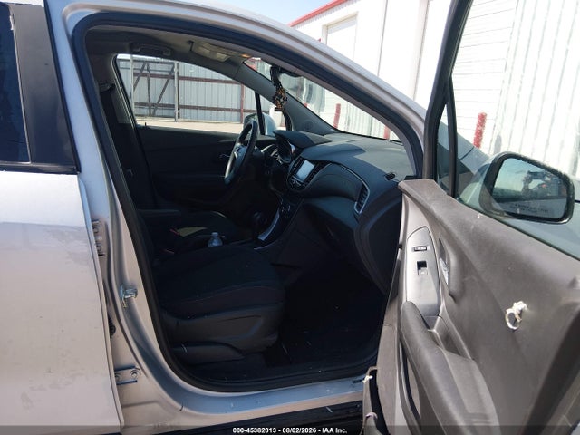 3GNCJNSB7HL252890 Chevrolet TRAX LS