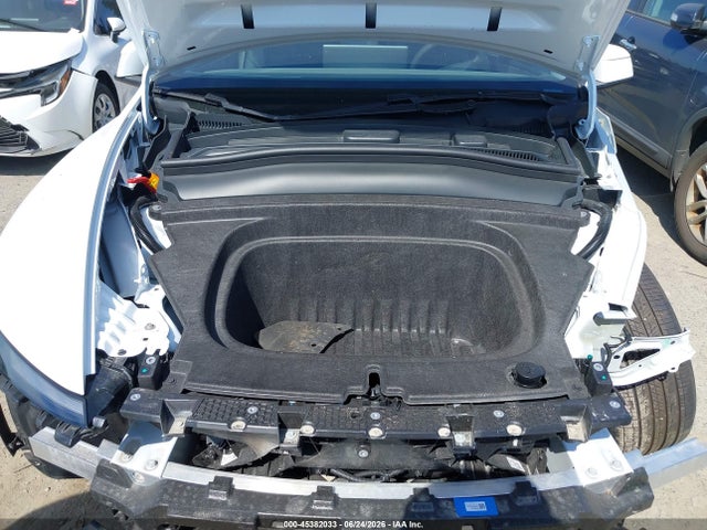 2026 Tesla Model Y Premium Rear-wheel Drive/rear-wheel Drive მანქანა იყიდება აუქციონზე, vin: 7SAYGDED1TA597862, აუქციონის ნომერი: 45382033