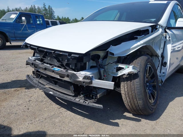 2026 Tesla Model Y Premium Rear-wheel Drive/rear-wheel Drive მანქანა იყიდება აუქციონზე, vin: 7SAYGDED1TA597862, აუქციონის ნომერი: 45382033