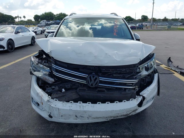 Продаж на аукціоні авто 2017 Volkswagen Tiguan, vin: WVGAV7AX5HK043769, номер лоту: 45382043