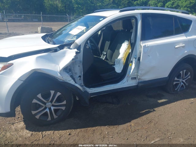 2018 Toyota Rav4 Le მანქანა იყიდება აუქციონზე, vin: JTMBFREV5JJ746164, აუქციონის ნომერი: 45382074