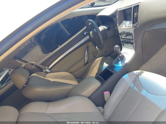 2008 Infiniti G37 Journey მანქანა იყიდება აუქციონზე, vin: JNKCV64E78M130657, აუქციონის ნომერი: 45382095