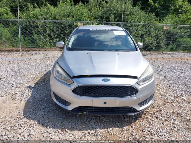 Ford FOCUS SE 2018 1FADP3FE2JL265137 Image 12