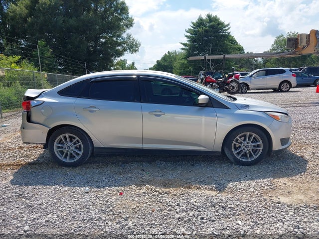 Ford FOCUS SE 2018 1FADP3FE2JL265137 Image 13