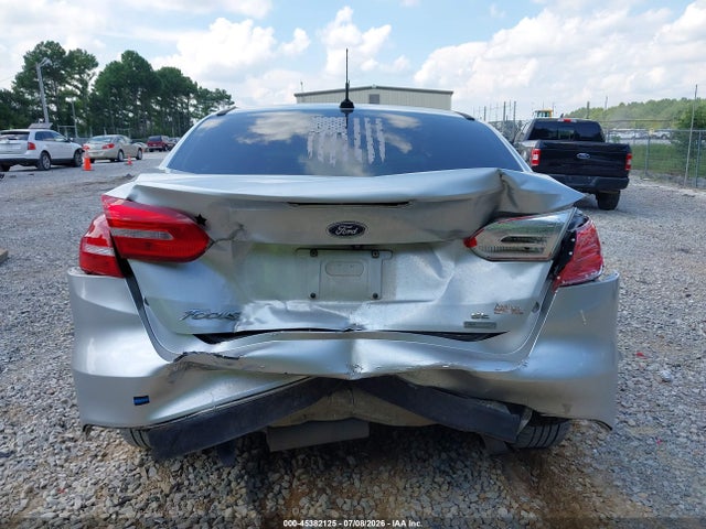 Ford FOCUS SE 2018 1FADP3FE2JL265137 Image 16