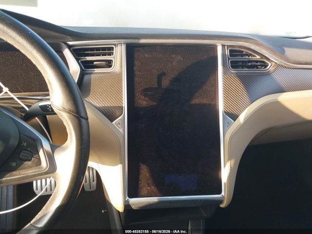 Tesla Model S P85 2014 5YJSA1H15EFP50883 Image 18