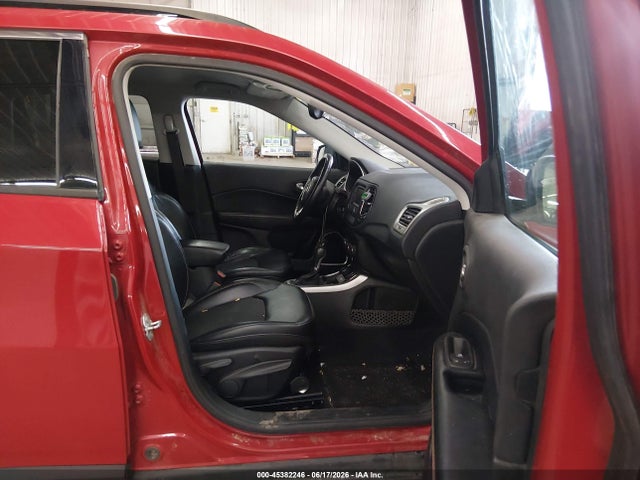 2018 Jeep Compass Latitude 4x4 მანქანა იყიდება აუქციონზე, vin: 3C4NJDBB7JT177013, აუქციონის ნომერი: 45382246