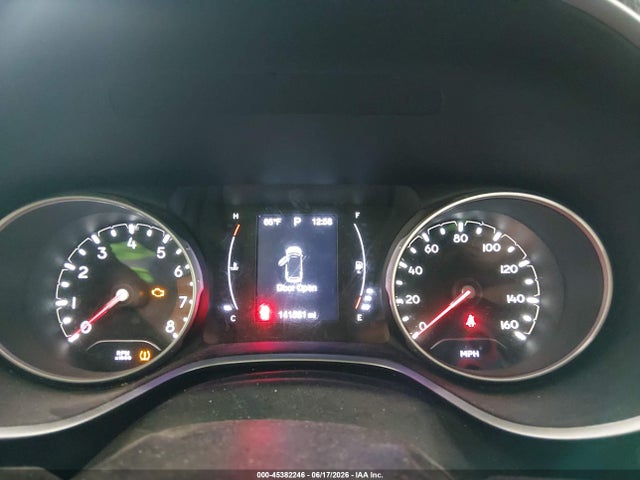 2018 Jeep Compass Latitude 4x4 მანქანა იყიდება აუქციონზე, vin: 3C4NJDBB7JT177013, აუქციონის ნომერი: 45382246