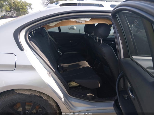 45382295 :رقم المزاد ، WBA8E5G54JNU46334 vin ، 2018 Bmw 320i Xdrive مزاد بيع