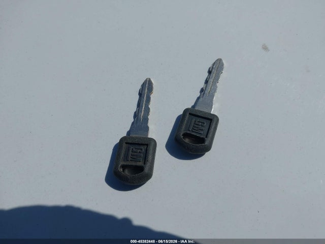 1998 Chevrolet S-10 Ls მანქანა იყიდება აუქციონზე, vin: 1GCCS19X9W8150051, აუქციონის ნომერი: 45382448