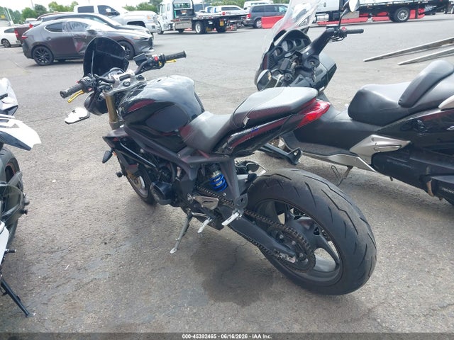 45382465 :رقم المزاد ، SMTL02NE3DT572358 vin ، 2013 Triumph Motorcycle Street Triple مزاد بيع