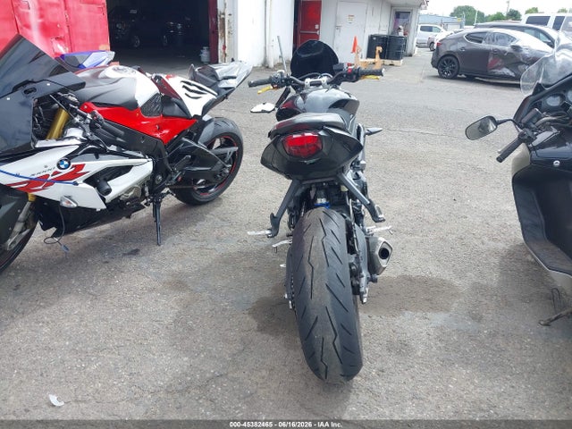 45382465 :رقم المزاد ، SMTL02NE3DT572358 vin ، 2013 Triumph Motorcycle Street Triple مزاد بيع